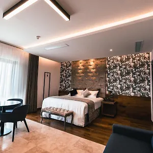 The Village Boutique And 4*, Naxxar Malta